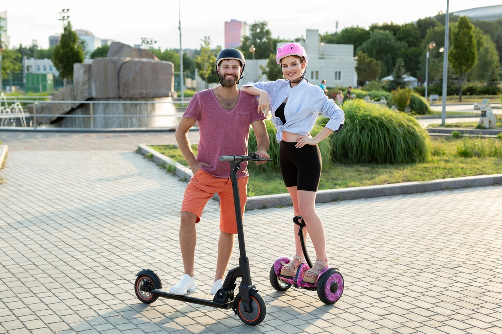 Hoverboards vs. Electric Scooters: Which is Right for You?